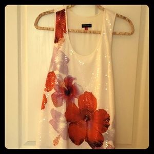 Sequined tank🌺